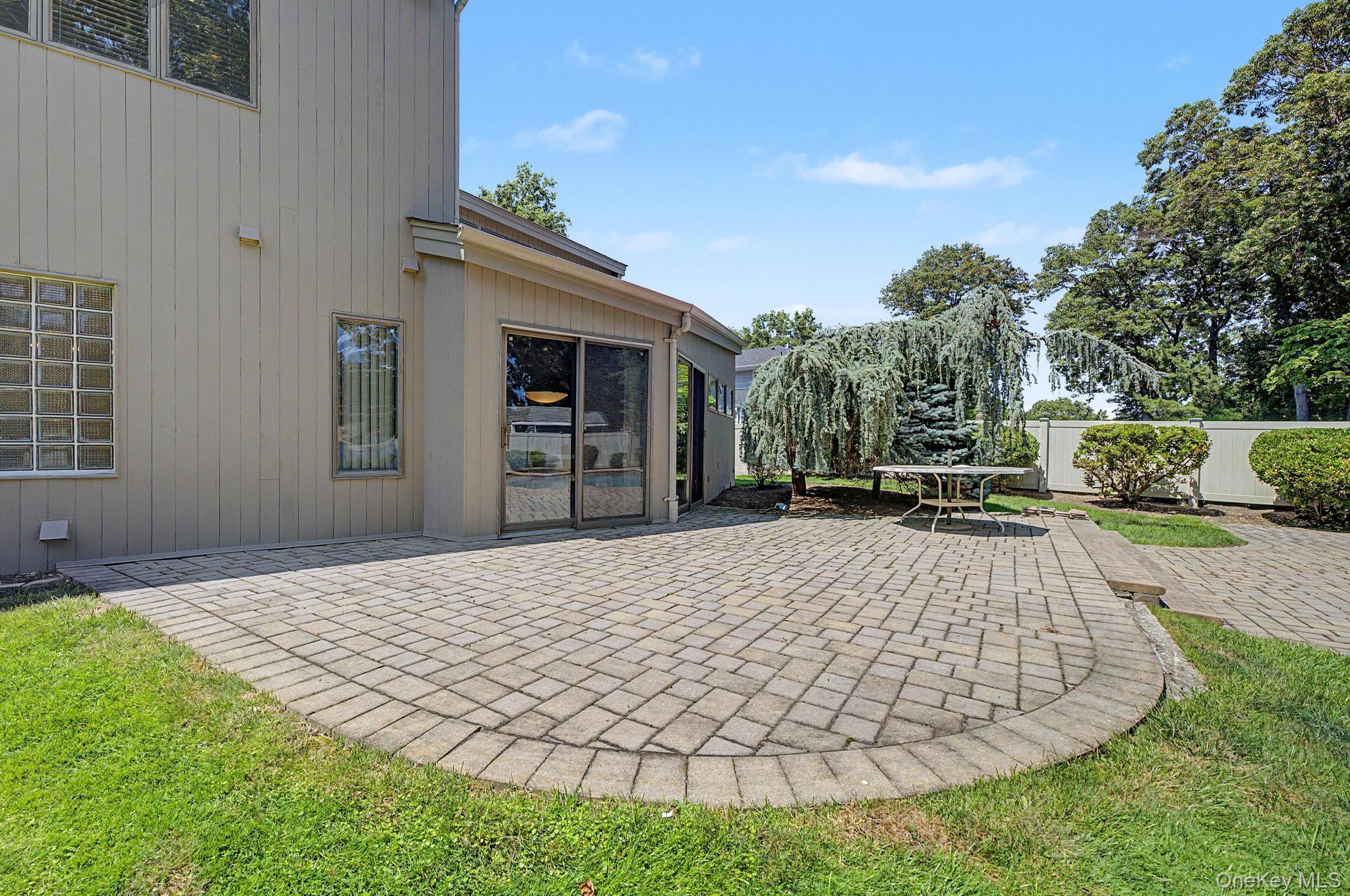 15 Pimlico Drive Property Photo 32