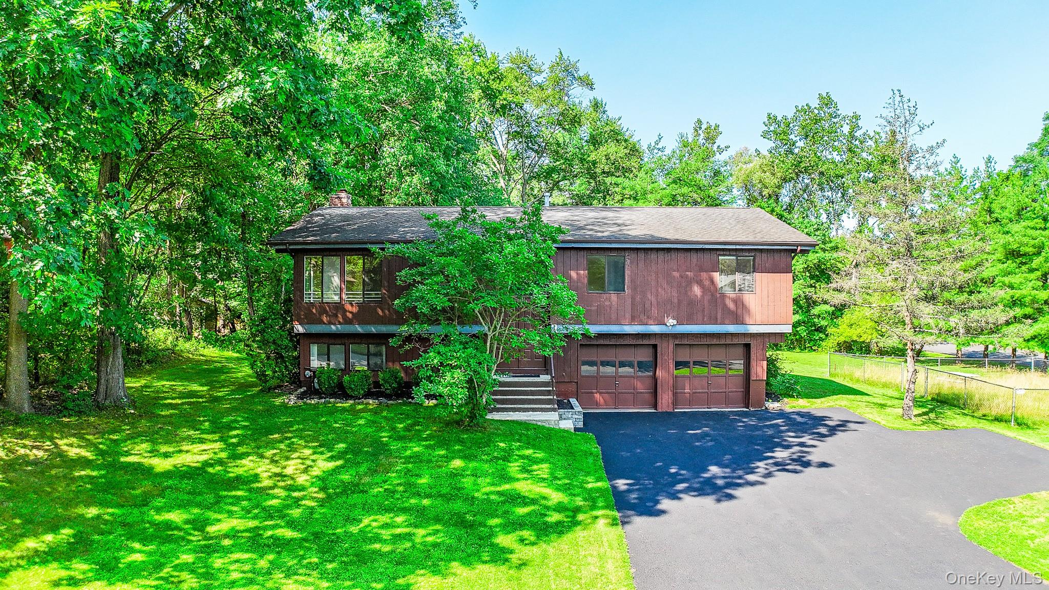 2 Mountain View Court Property Photo 1