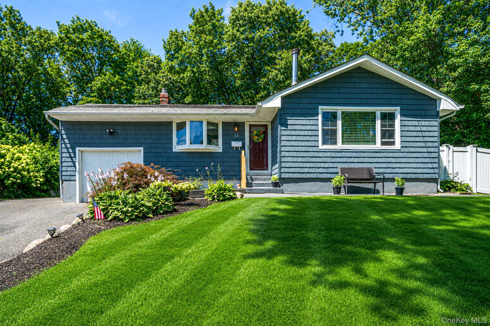 14 Antler Lane Property Photo 1