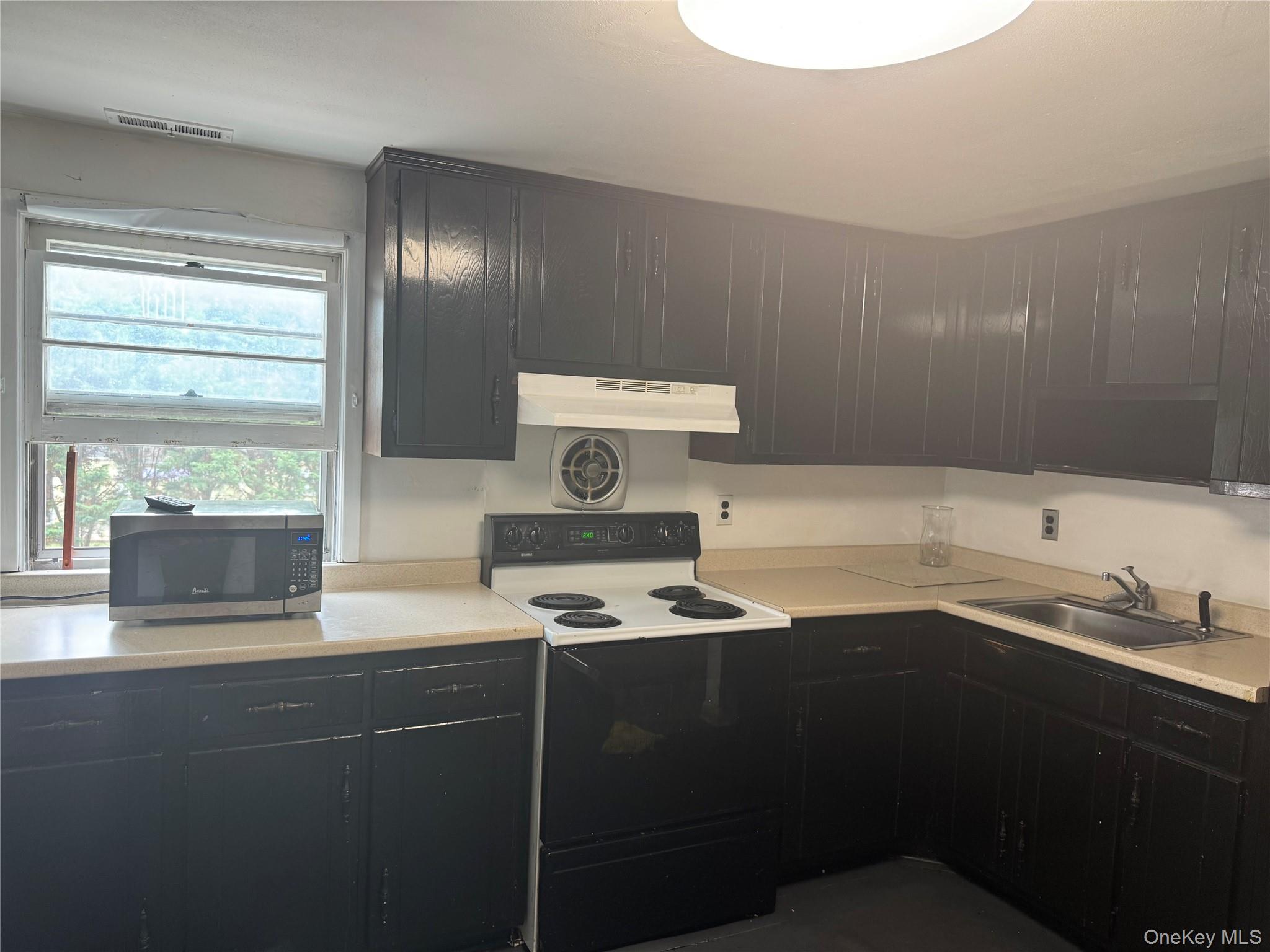 124 Parkdale Drive Property Photo 12