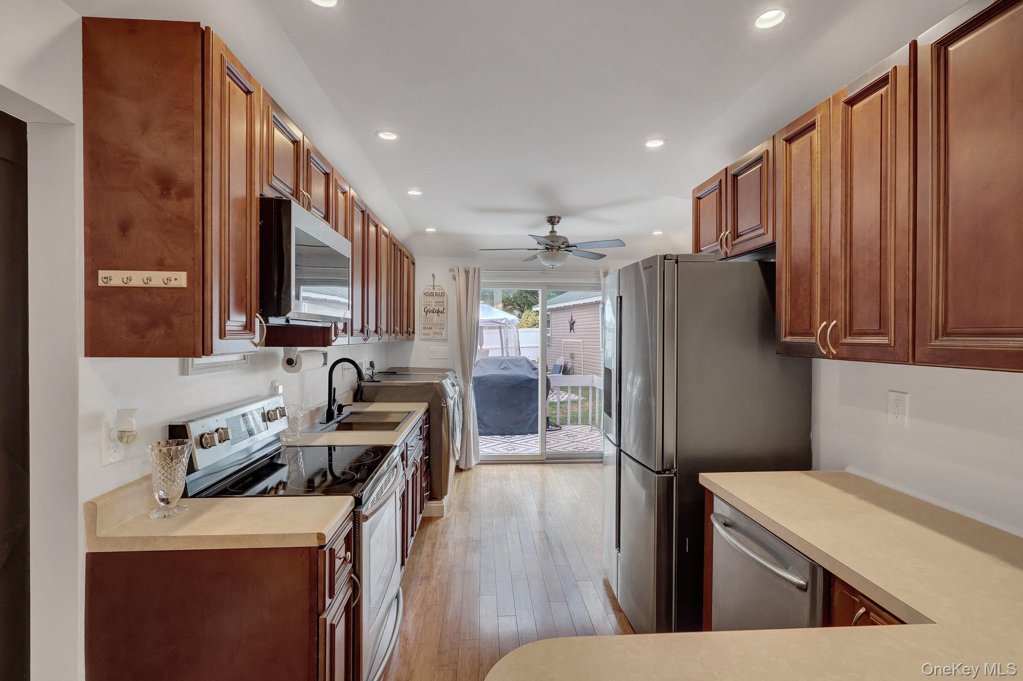 629 East Drive Property Photo 11