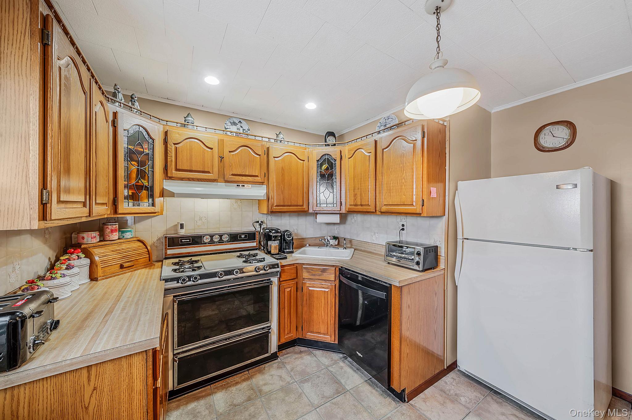 8602 241st Street Property Photo 7