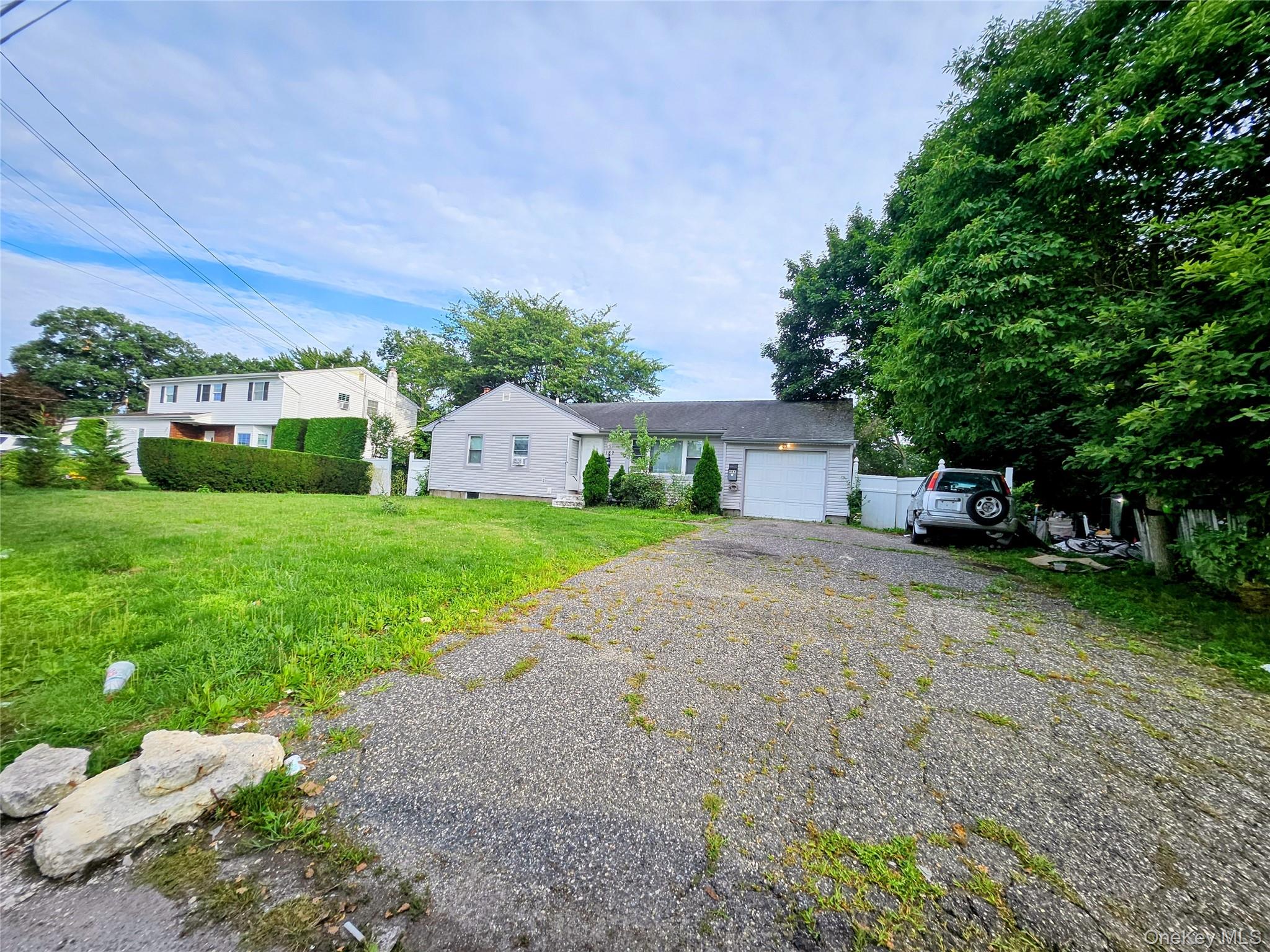182 New York Avenue Property Photo 1