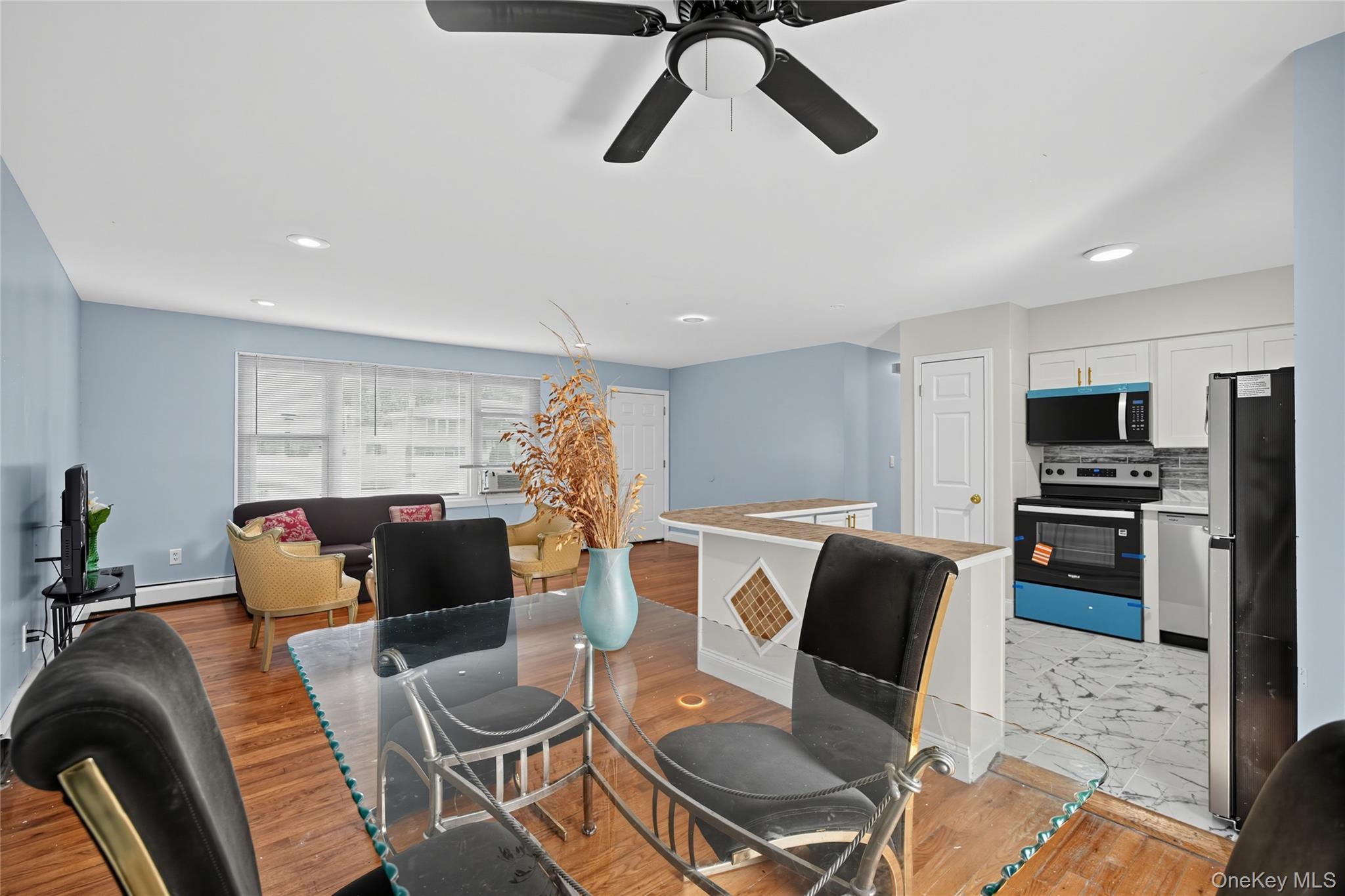 182 New York Avenue Property Photo 5