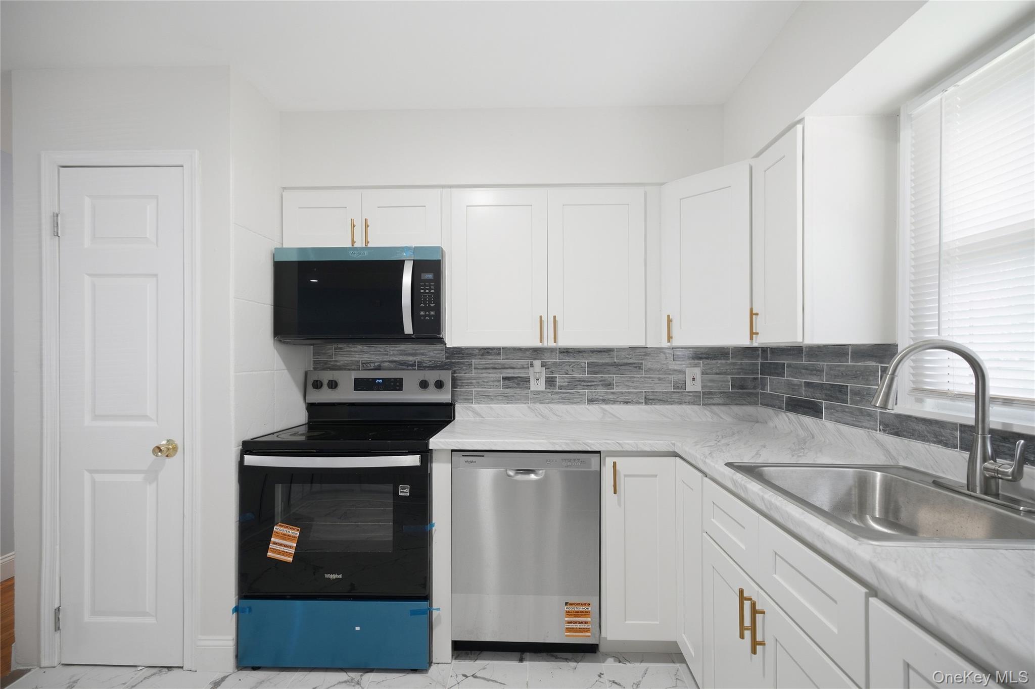 182 New York Avenue Property Photo 19