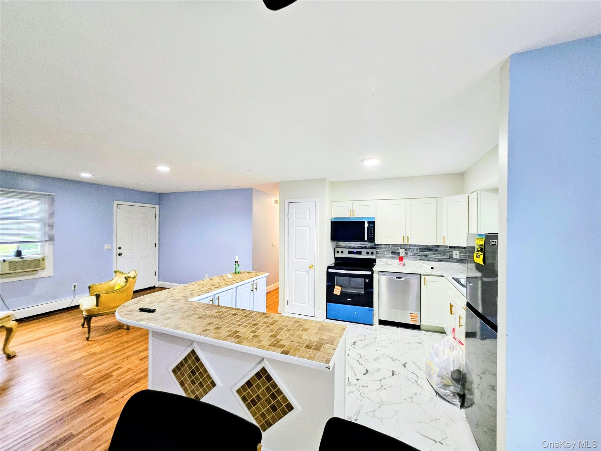 182 New York Avenue Property Photo 26