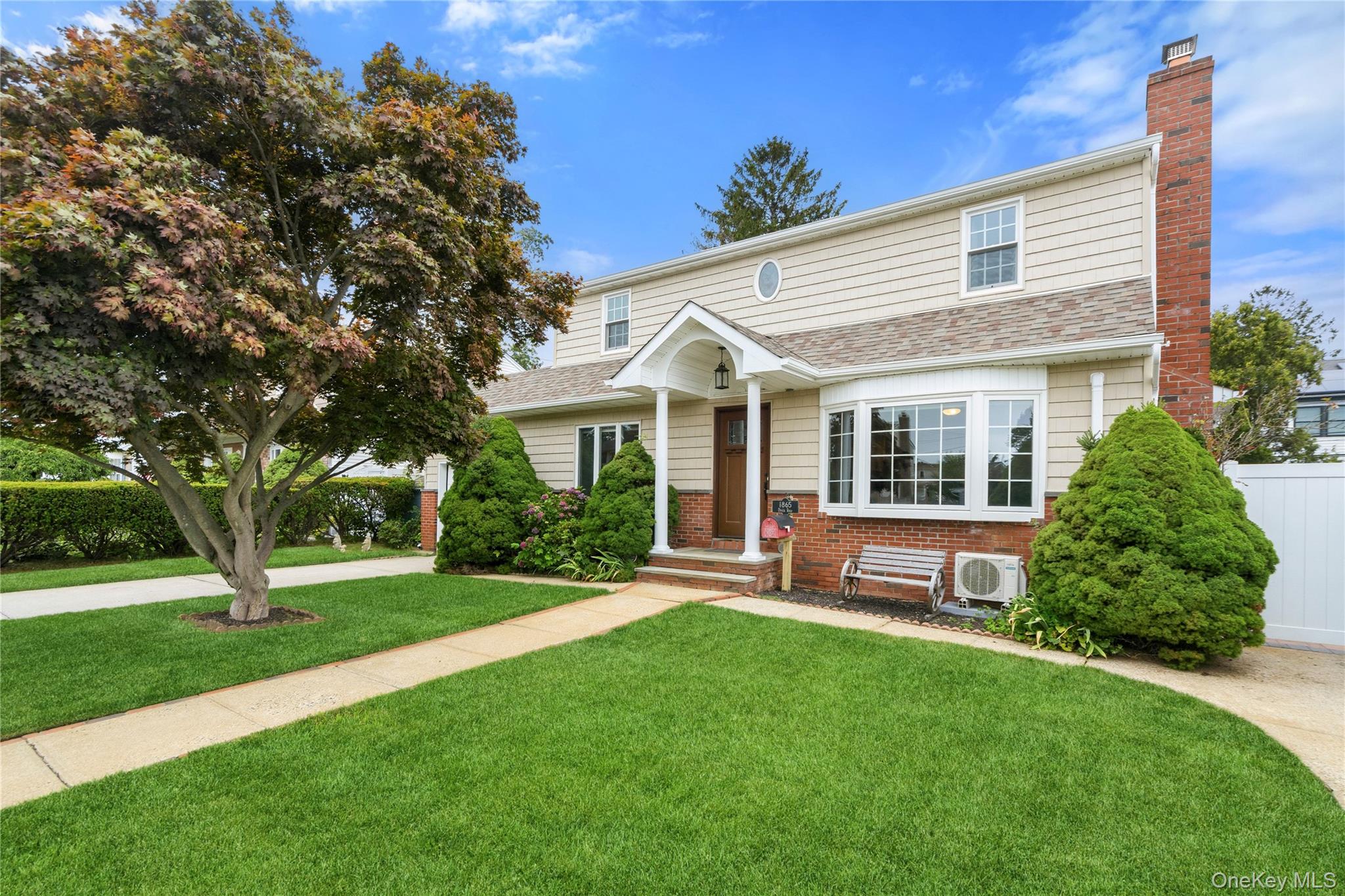 1865 Dover Road Property Photo 2