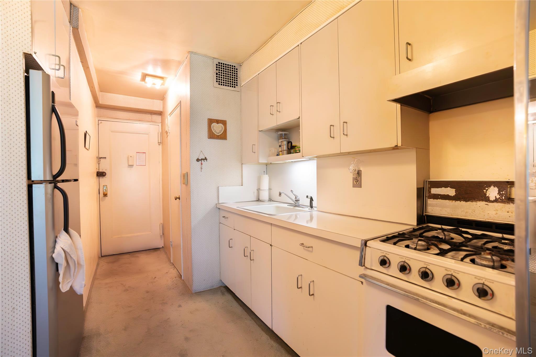 35-50 85 Street 7k Property Photo 4