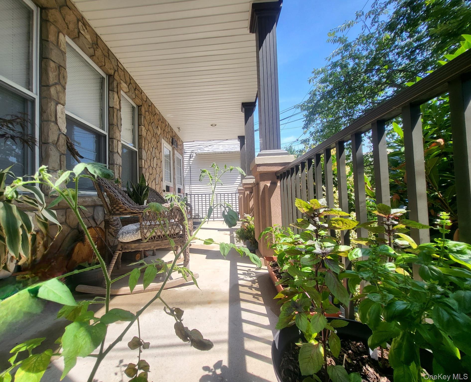 99 W 37th Street Property Photo 3