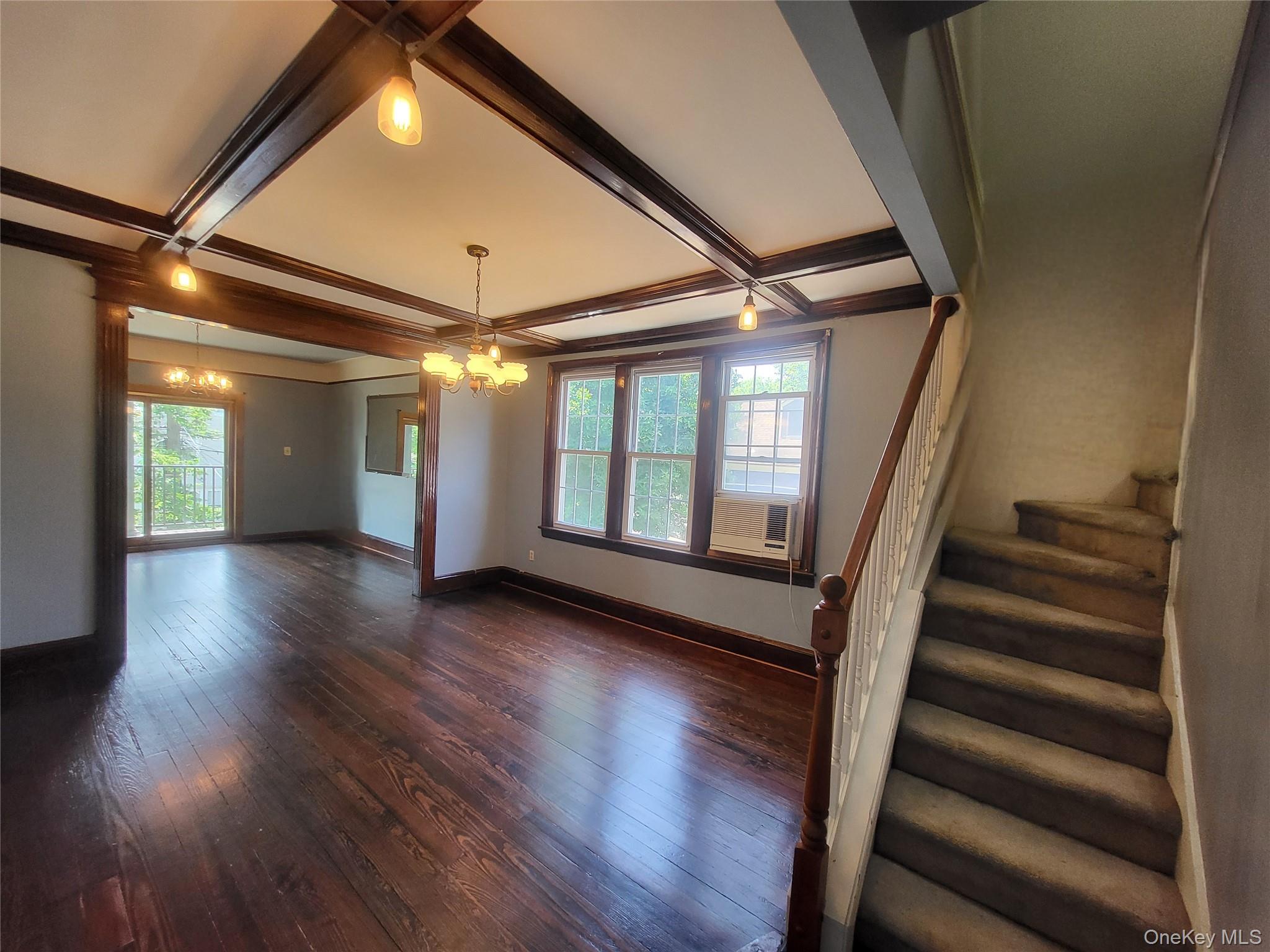 99 W 37th Street Property Photo 12