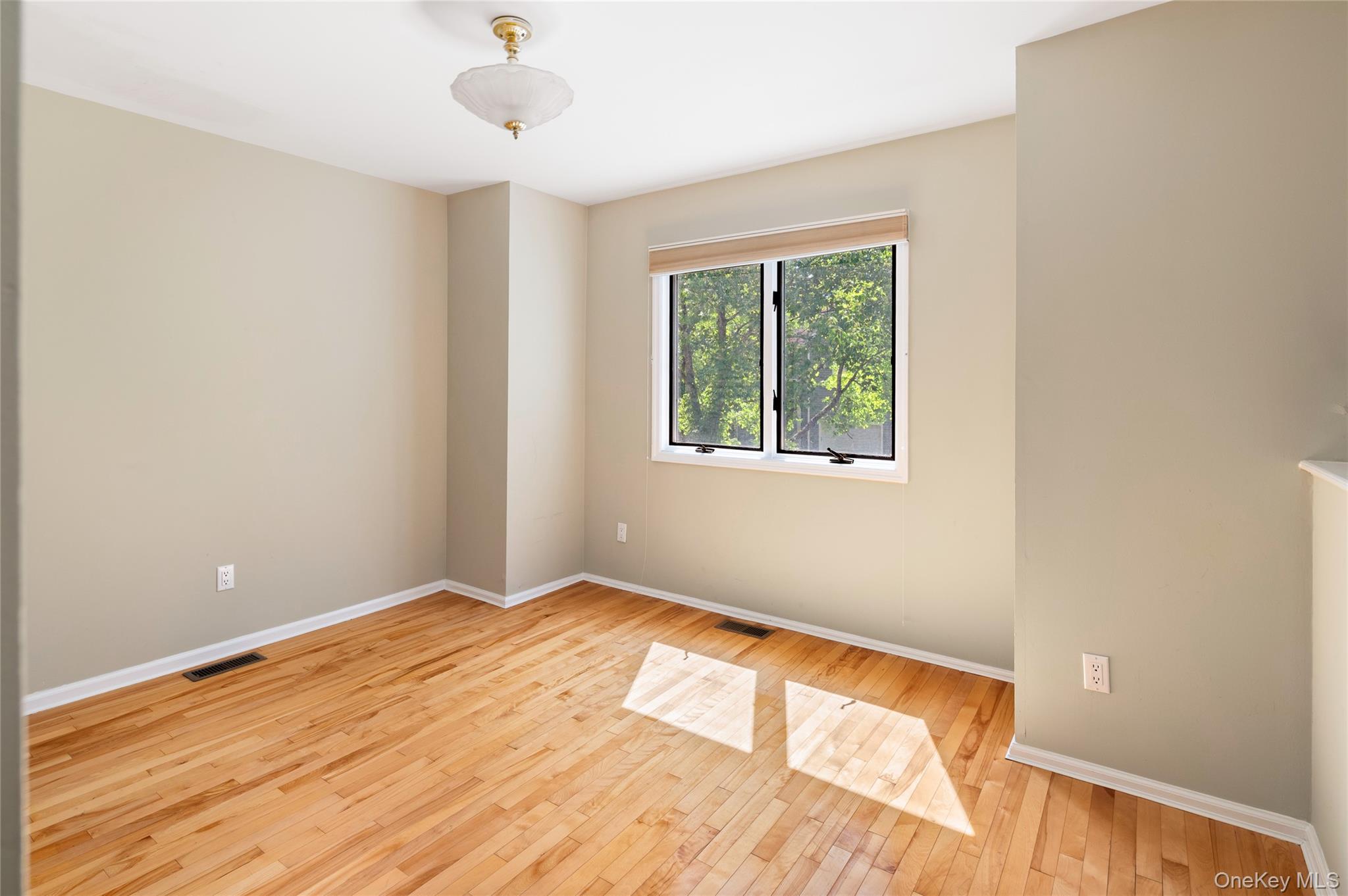 1804 Regent Drive Property Photo 11