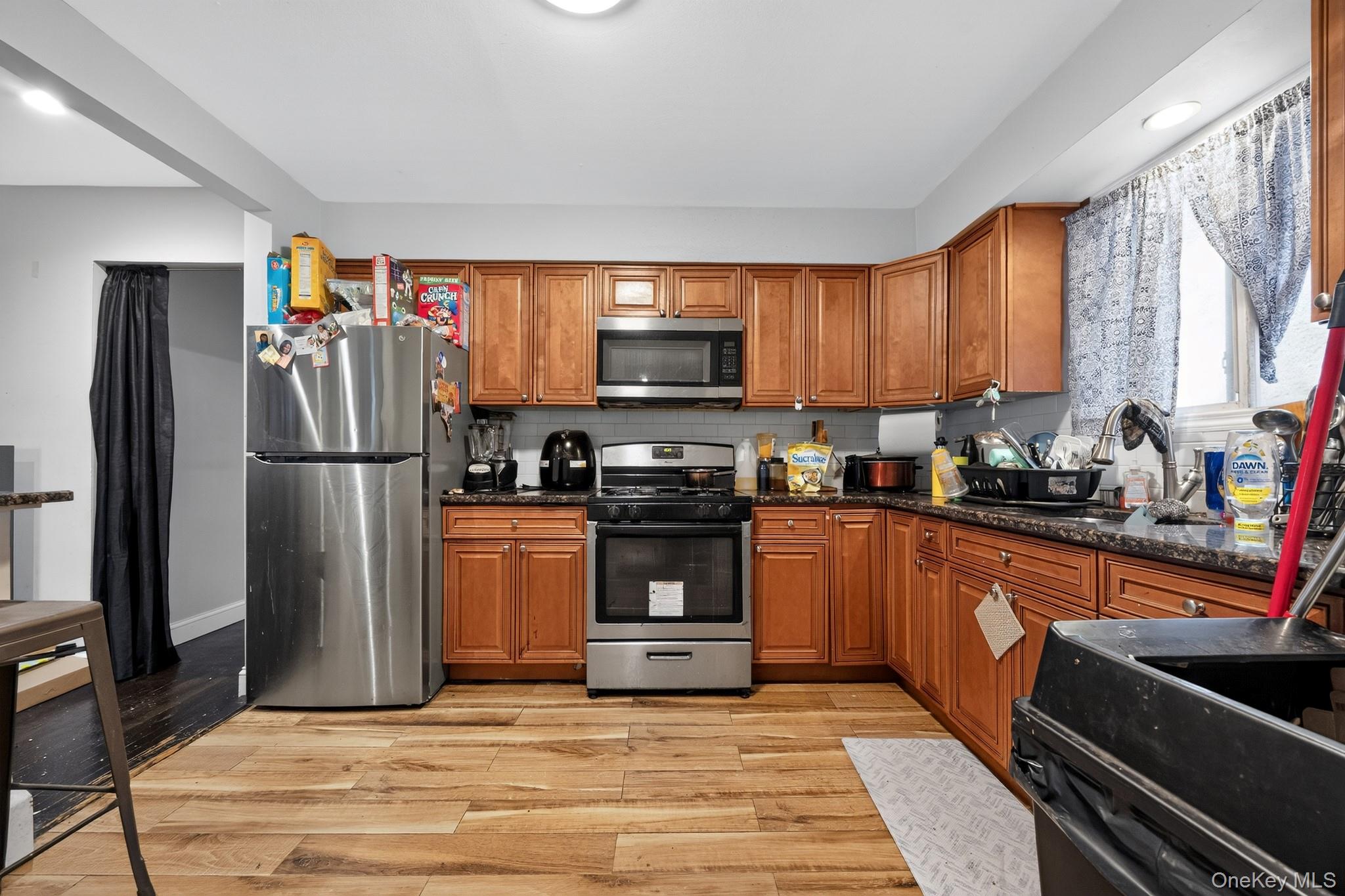 568 Autumn Avenue Property Photo 19