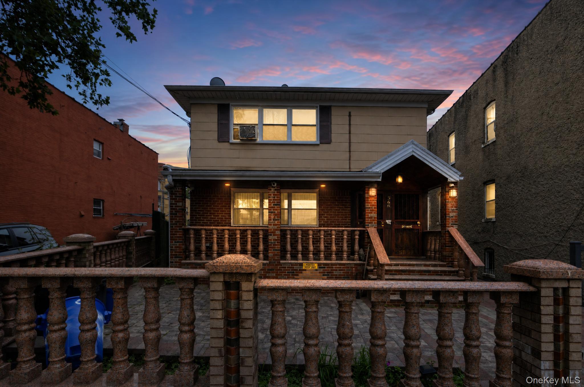 568 Autumn Avenue Property Photo 25