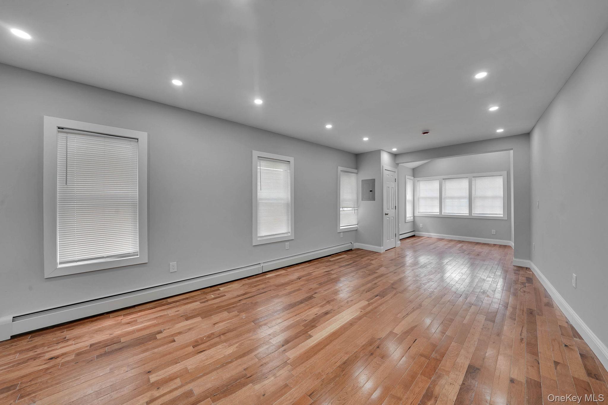 9217 92nd Street Property Photo 3