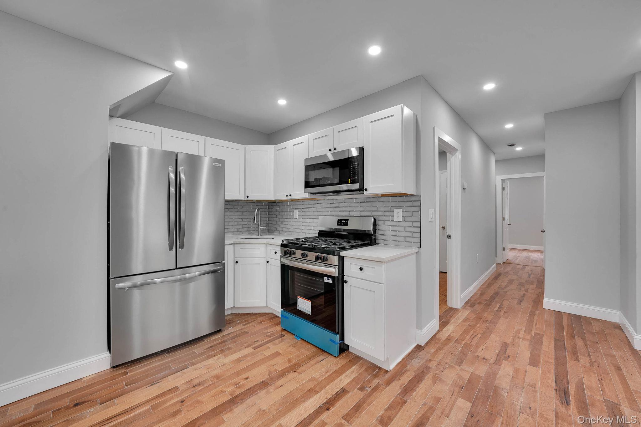 9217 92nd Street Property Photo 5
