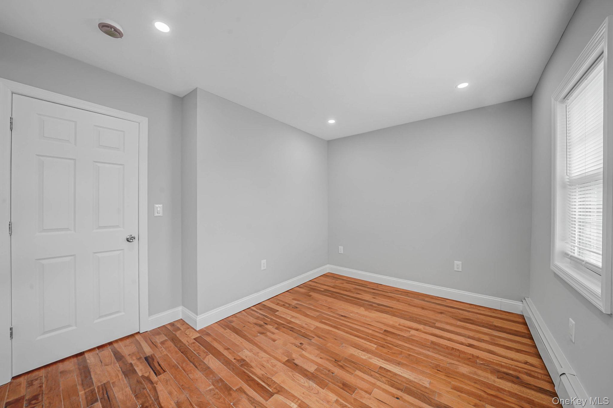 9217 92nd Street Property Photo 6
