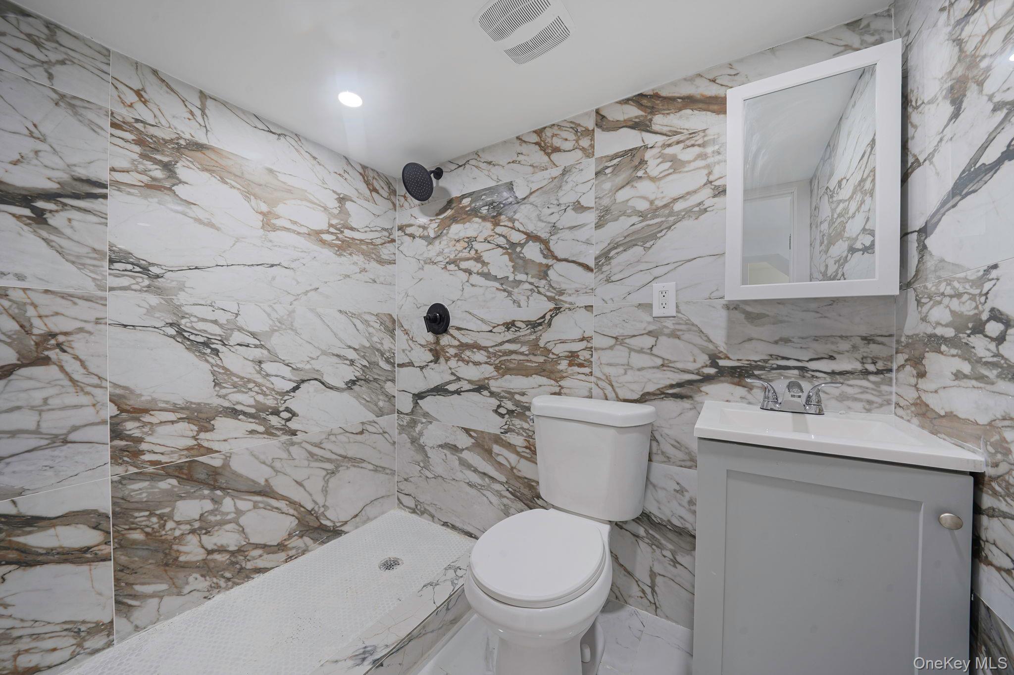 9217 92nd Street Property Photo 8