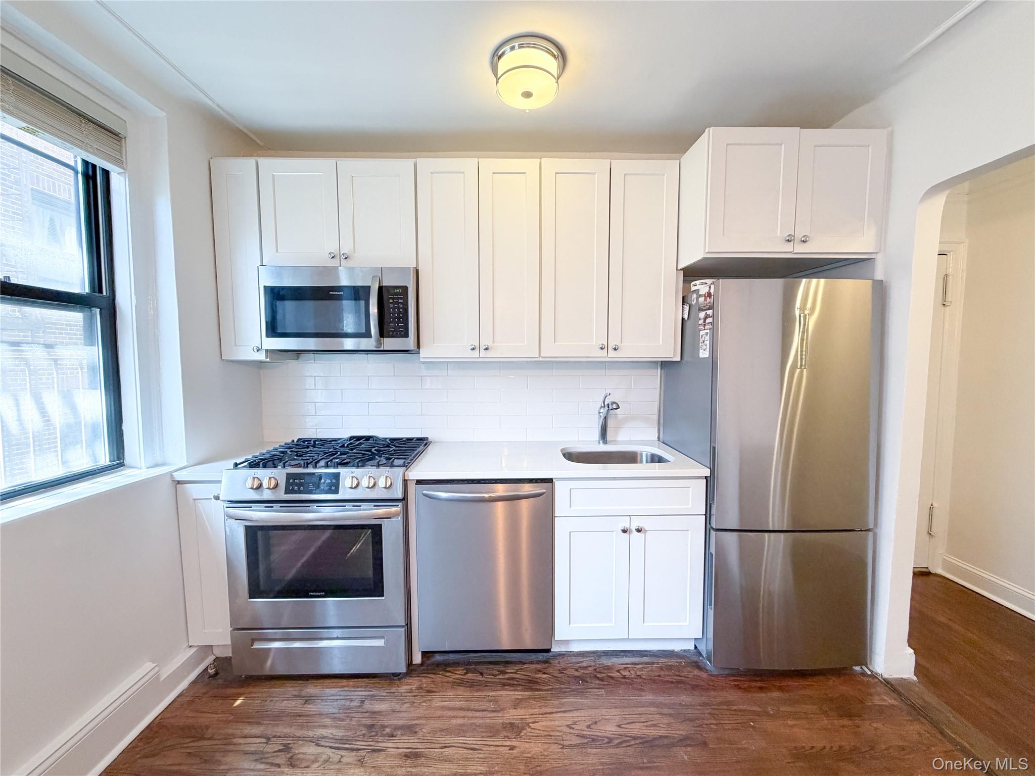 5 Greenridge Avenue B4 Property Photo 11