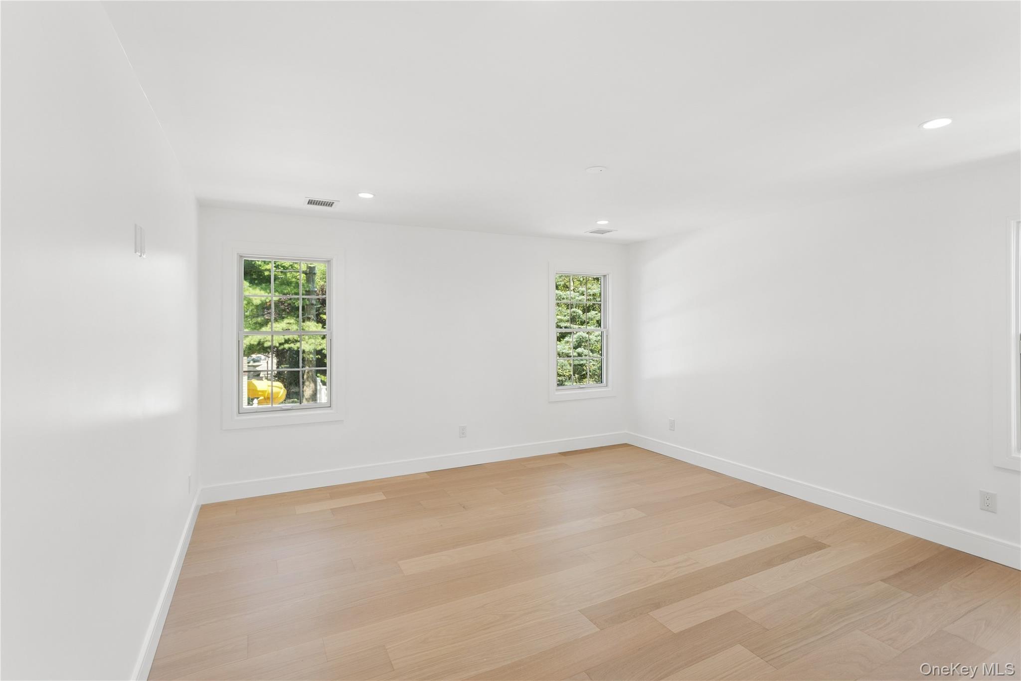 1222 Powell Avenue Property Photo 28
