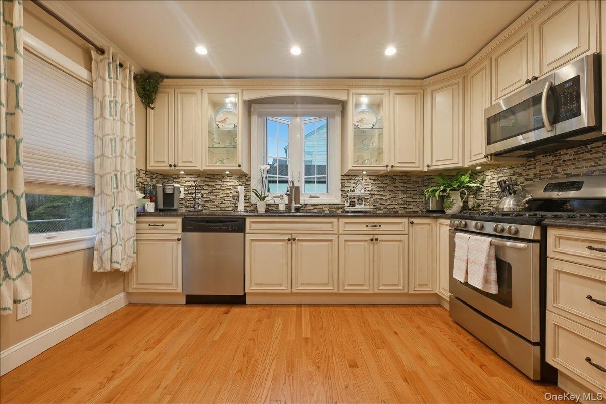179 Locust Street Property Photo 8