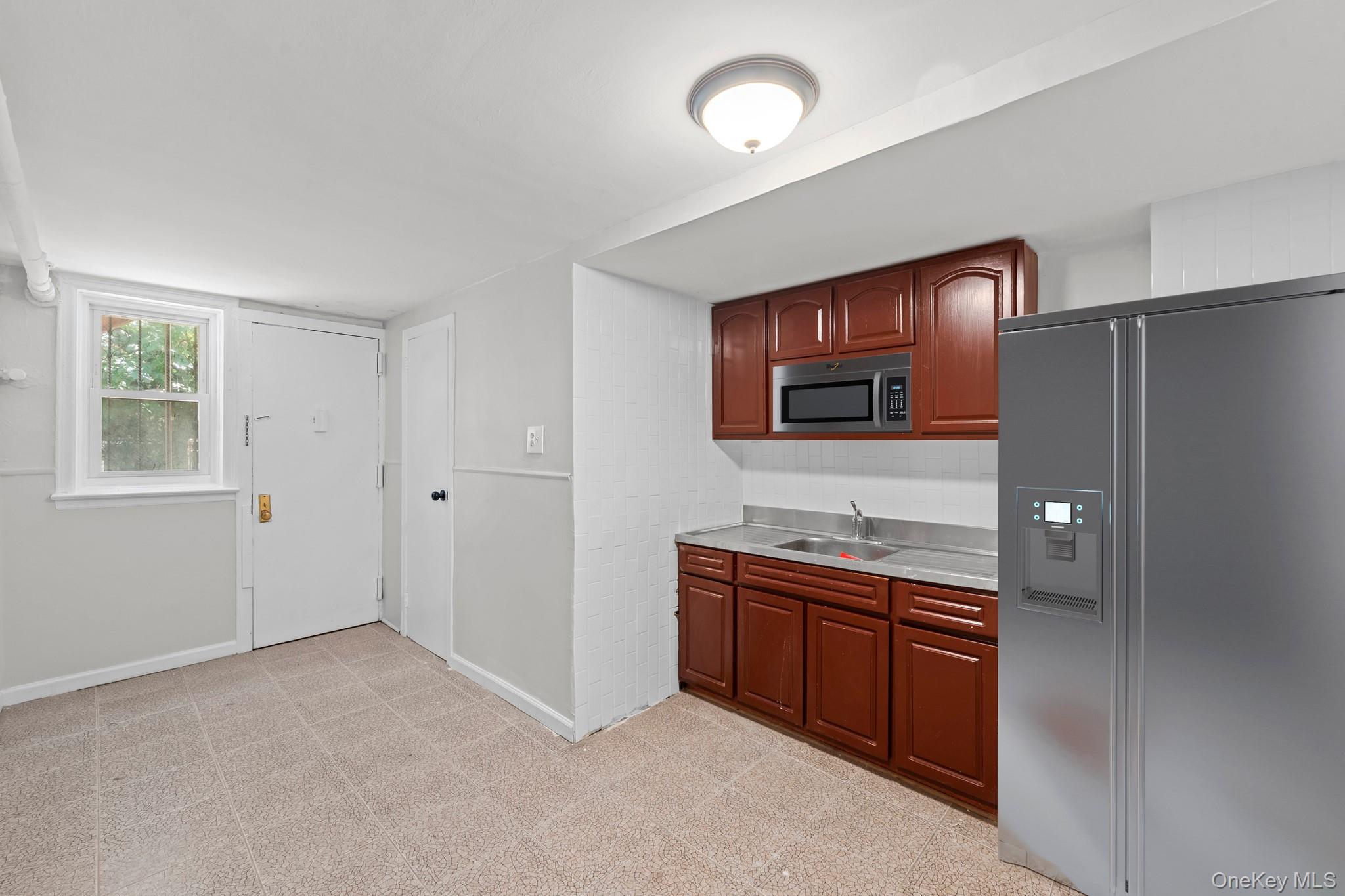 8530 Avenue B Property Photo 11