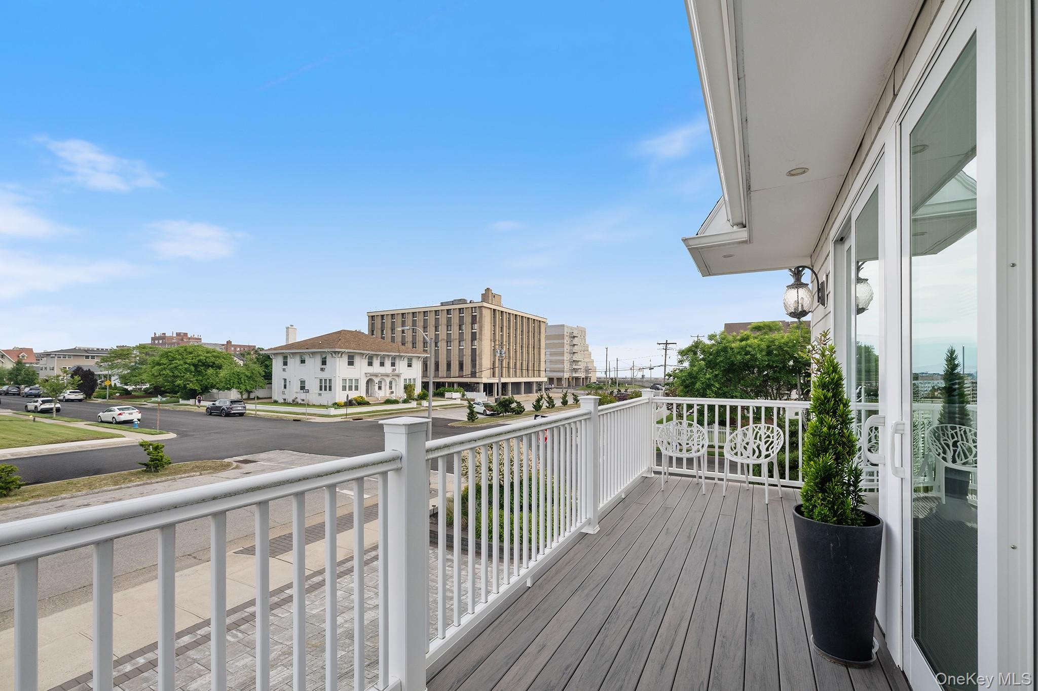 157 Washington Boulevard Property Photo 13
