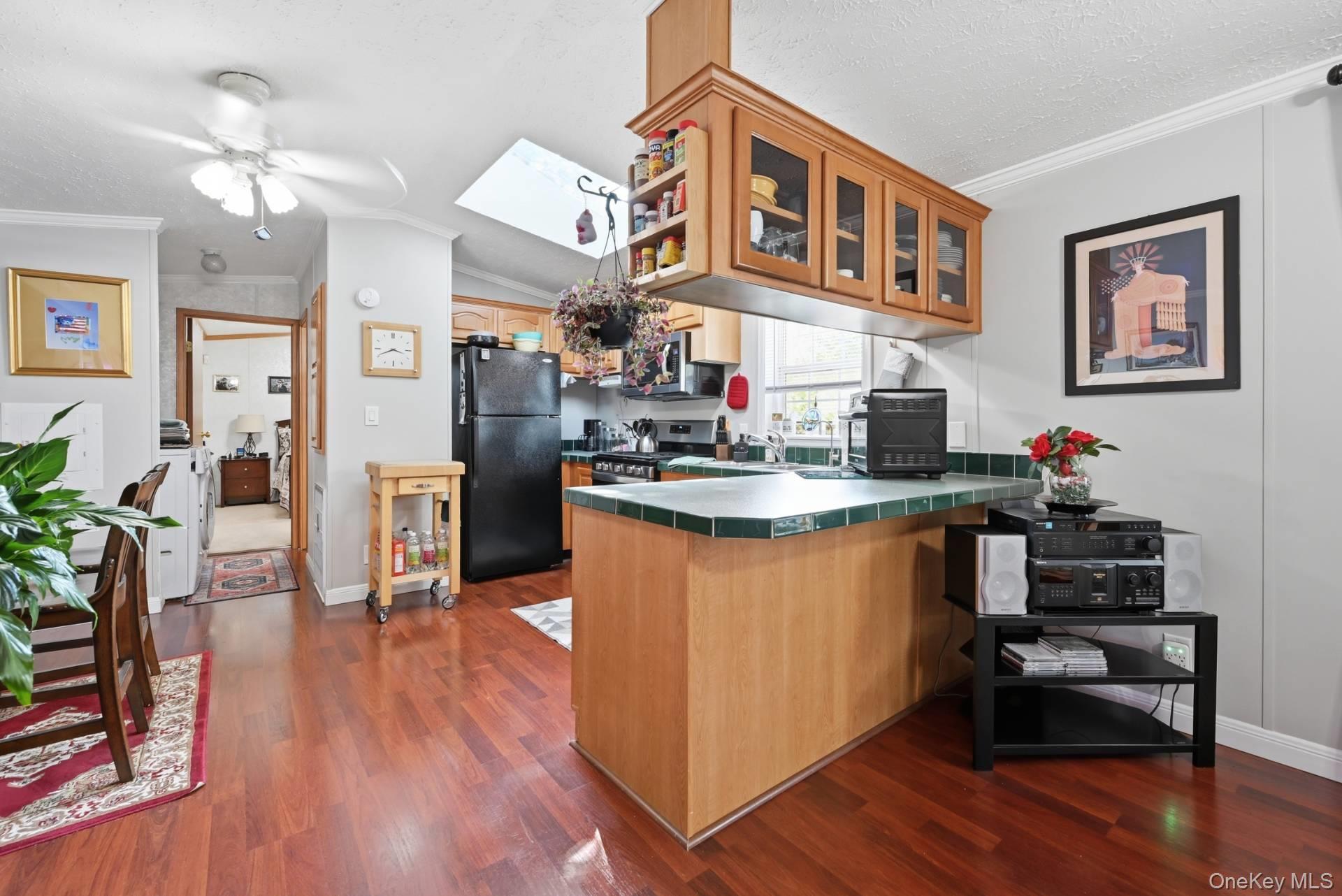 37 Hubbard Avenue 84 Property Photo 7