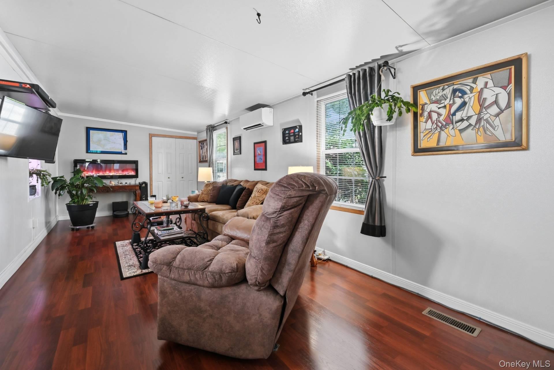 37 Hubbard Avenue 84 Property Photo 16