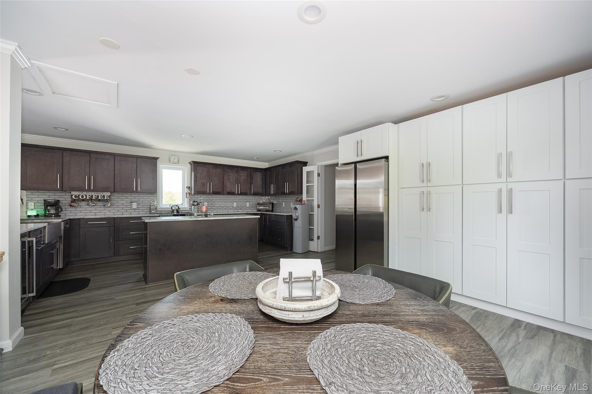 41 Martin Drive Property Photo 5