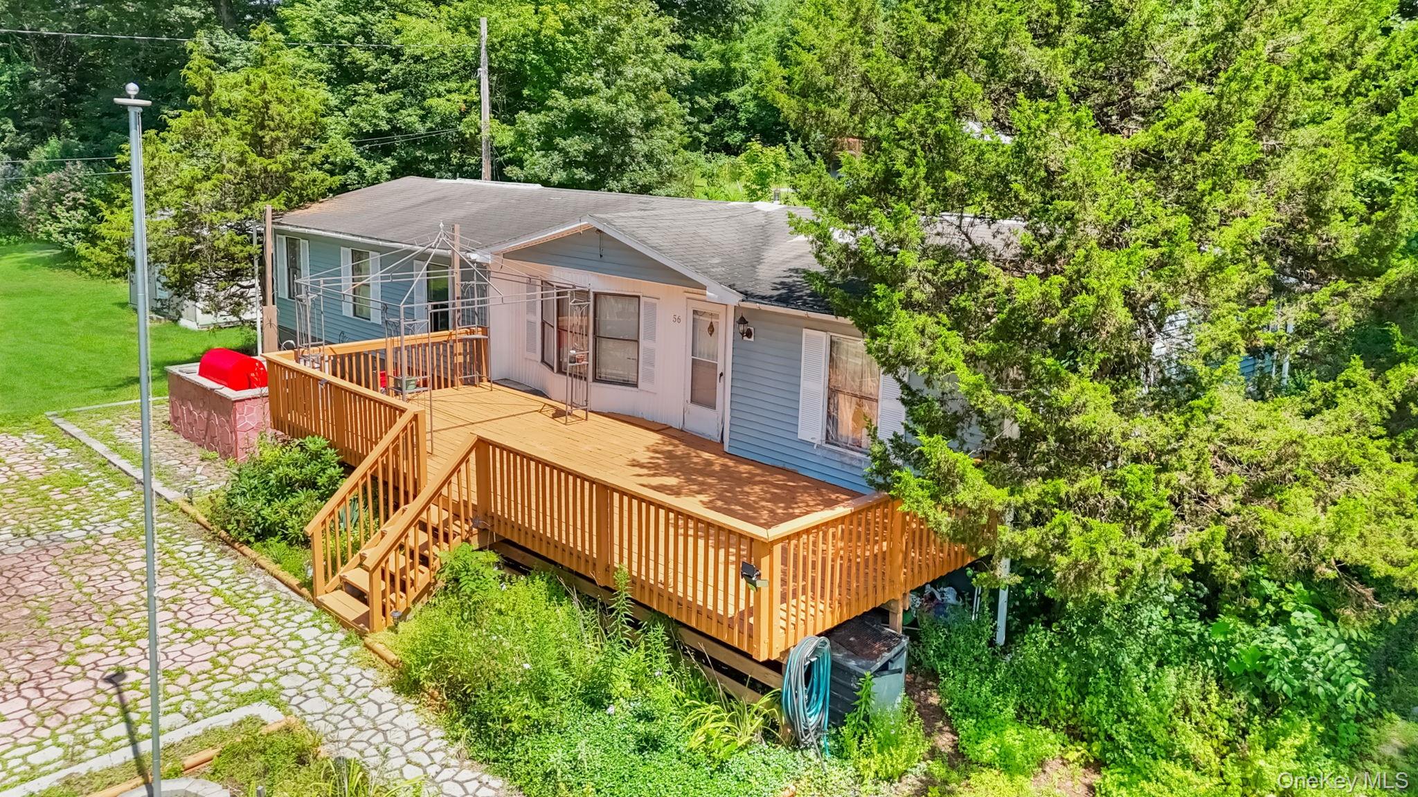 56 Sleepy Hollow Road Property Photo 1