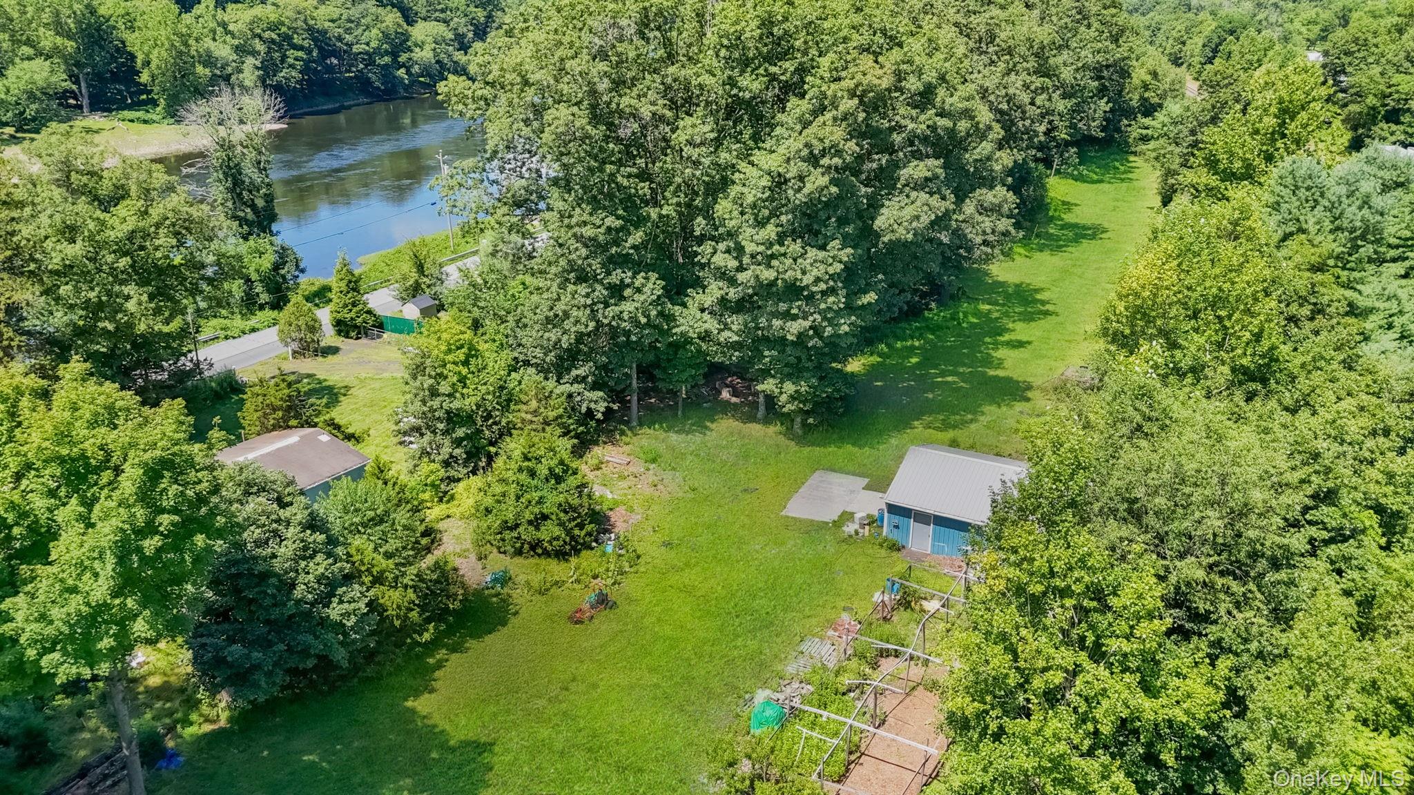 56 Sleepy Hollow Road Property Photo 3