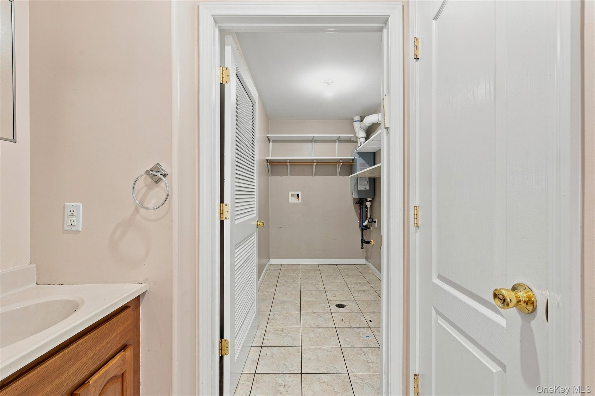 7 Elm Street 112 Property Photo 20