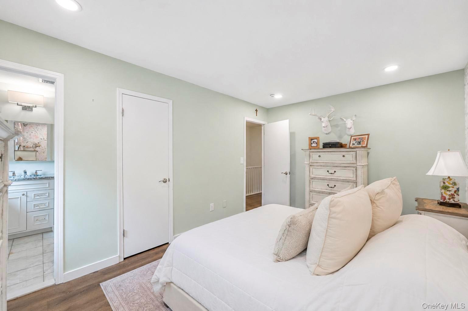 2 Pine Street Property Photo 15