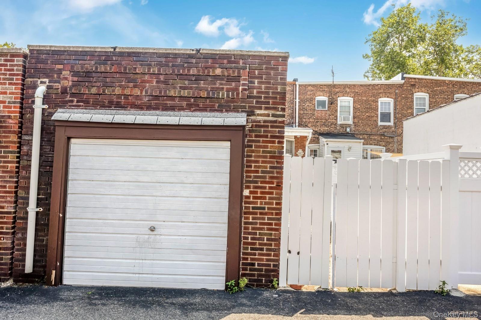 65-30 78th Street Property Photo 28