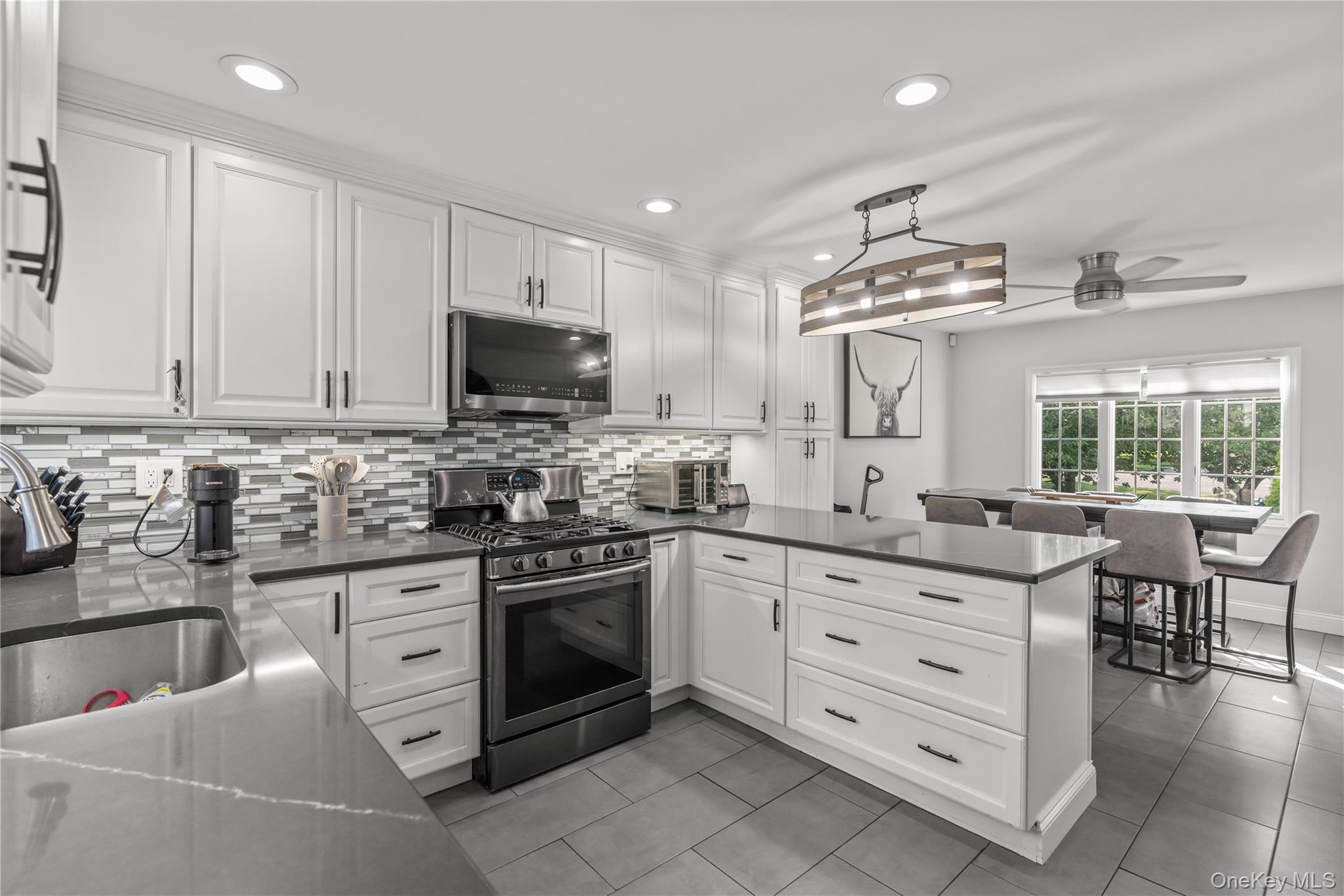 2 Meadow Lane Property Photo 7