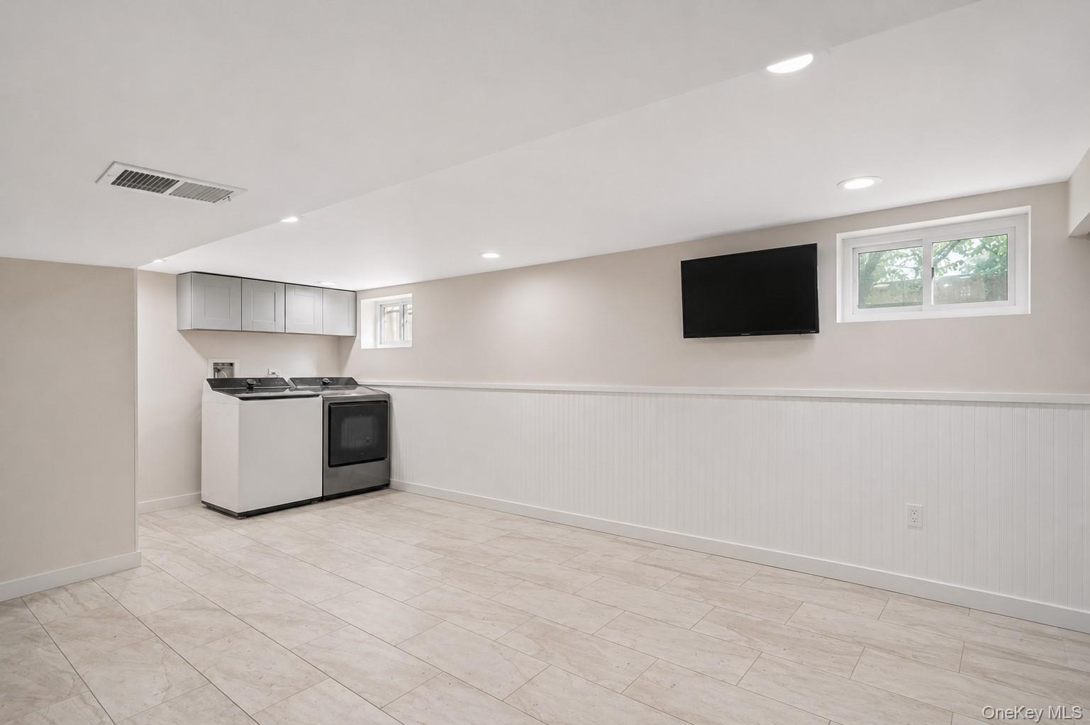 2 Meadow Lane Property Photo 17