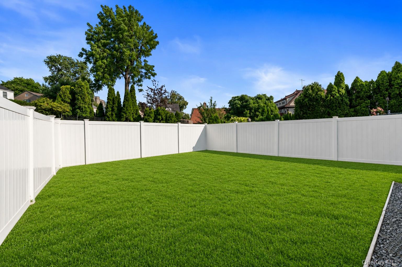 2 Meadow Lane Property Photo 23