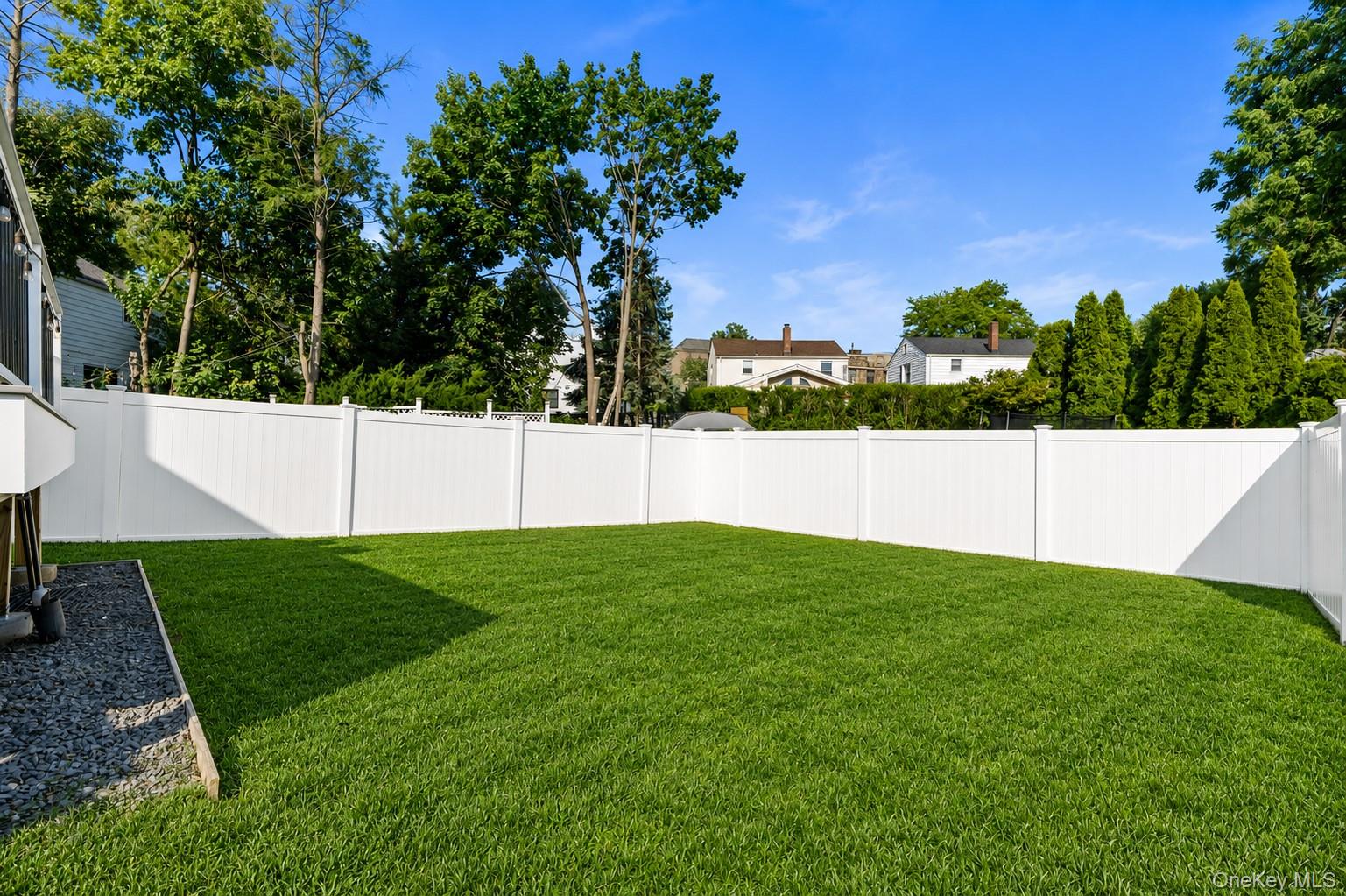 2 Meadow Lane Property Photo 24