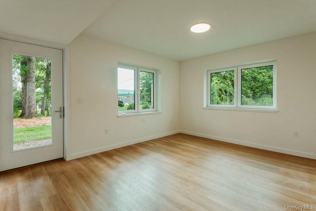 10 A Cooper Street Property Photo 32