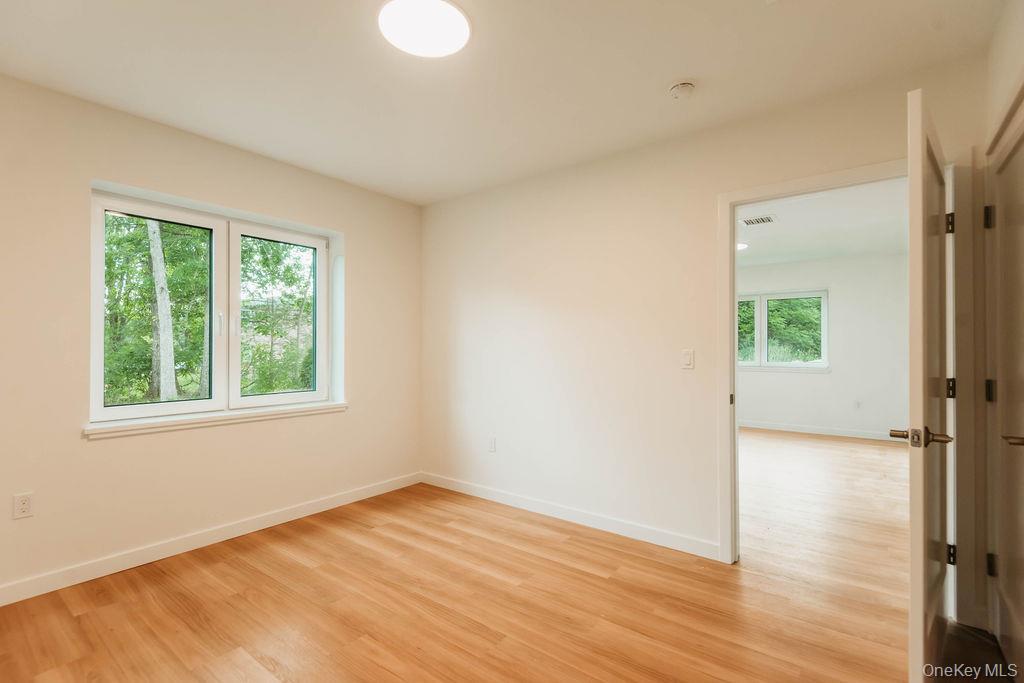 10 A Cooper Street Property Photo 34