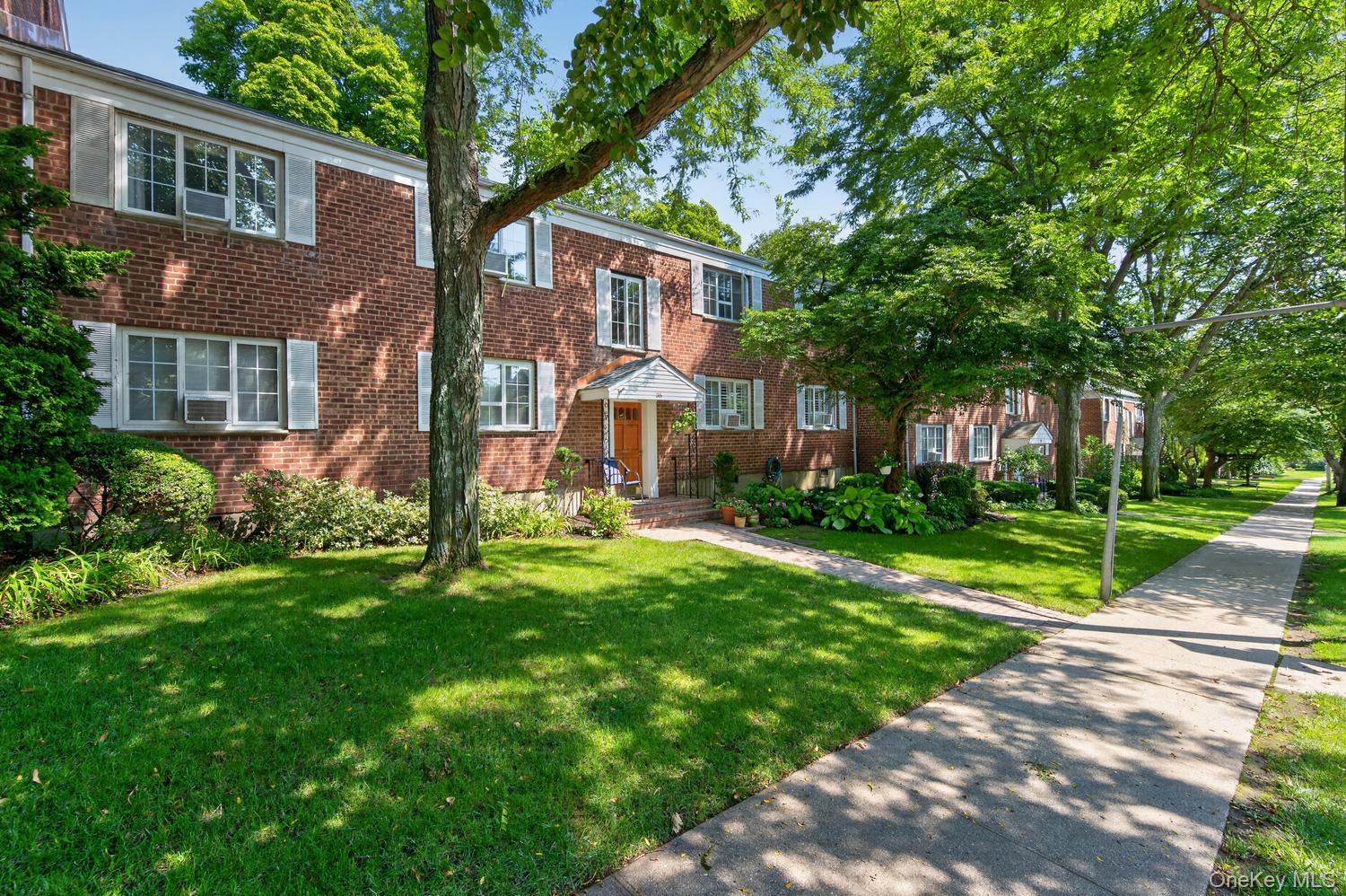 35 Nathan Hale Drive 25b Property Photo 2