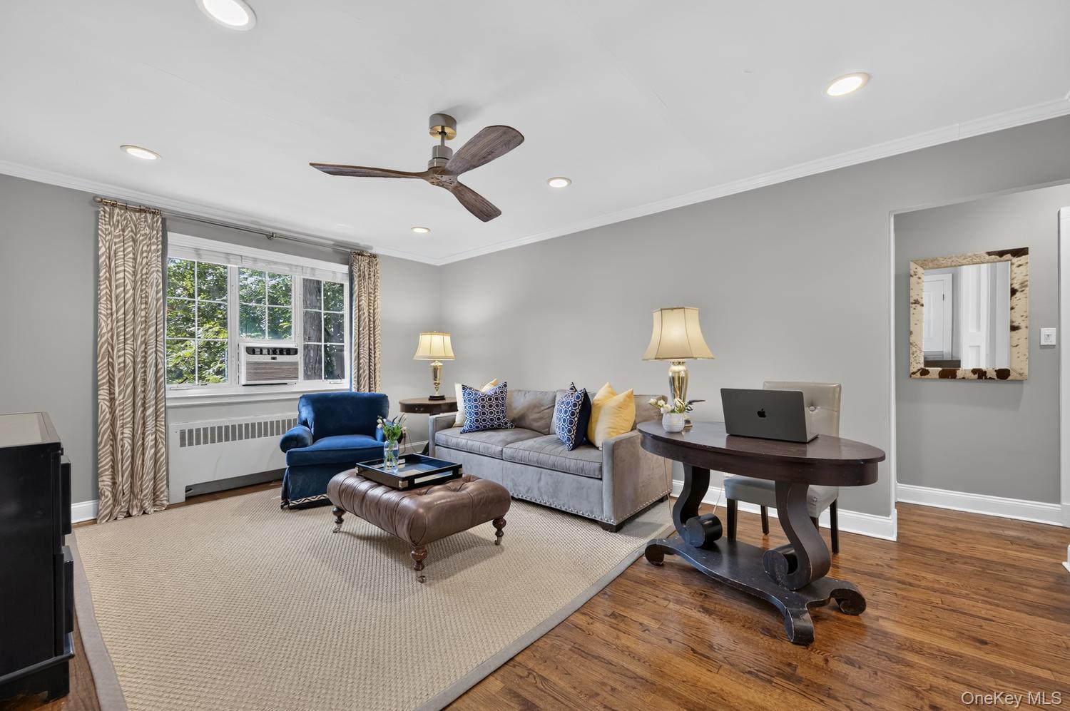 35 Nathan Hale Drive 25b Property Photo 3
