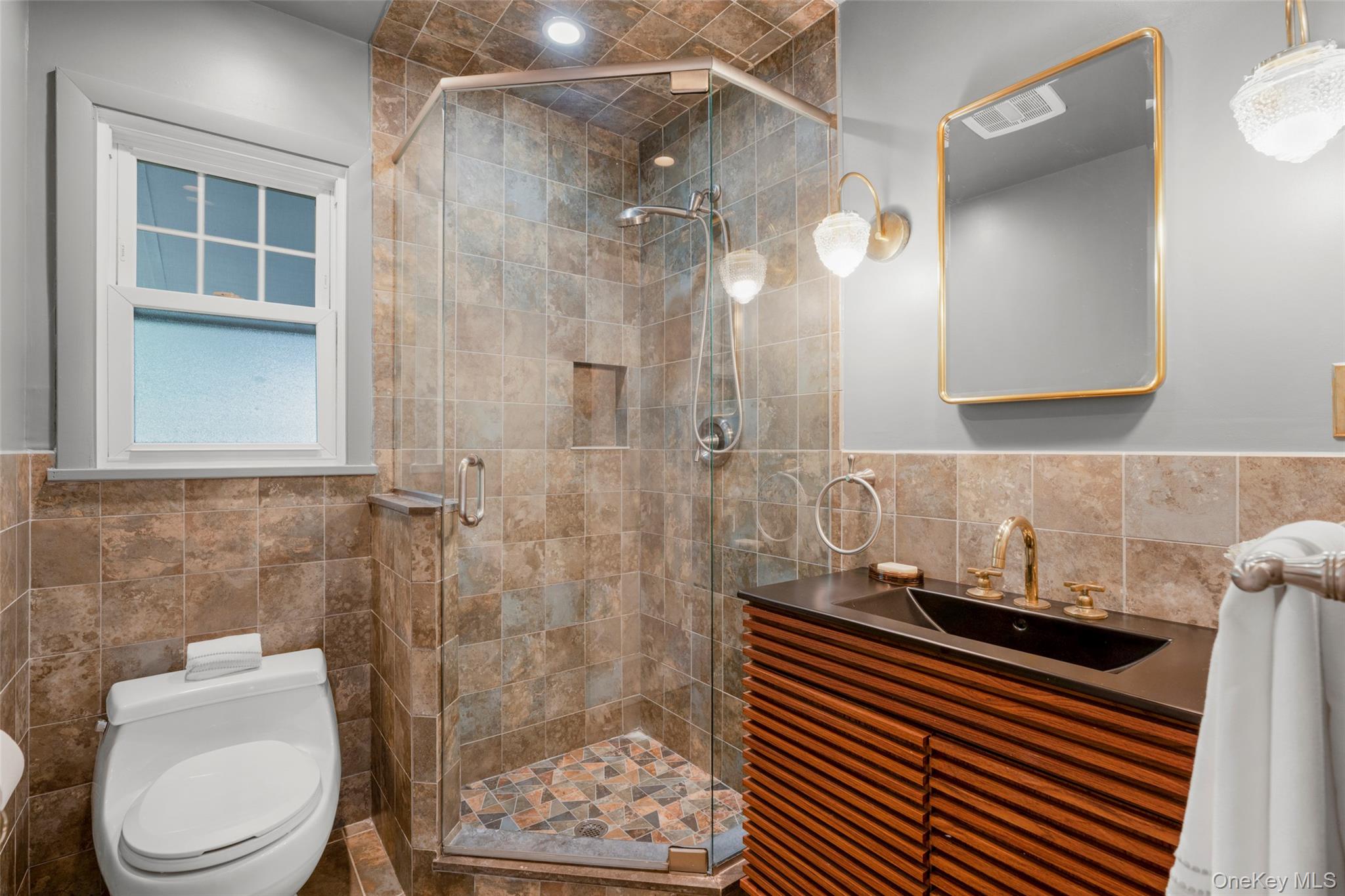 134 Jensen Avenue Property Photo 13