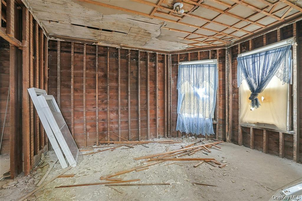 25 E Broome Street Property Photo 15