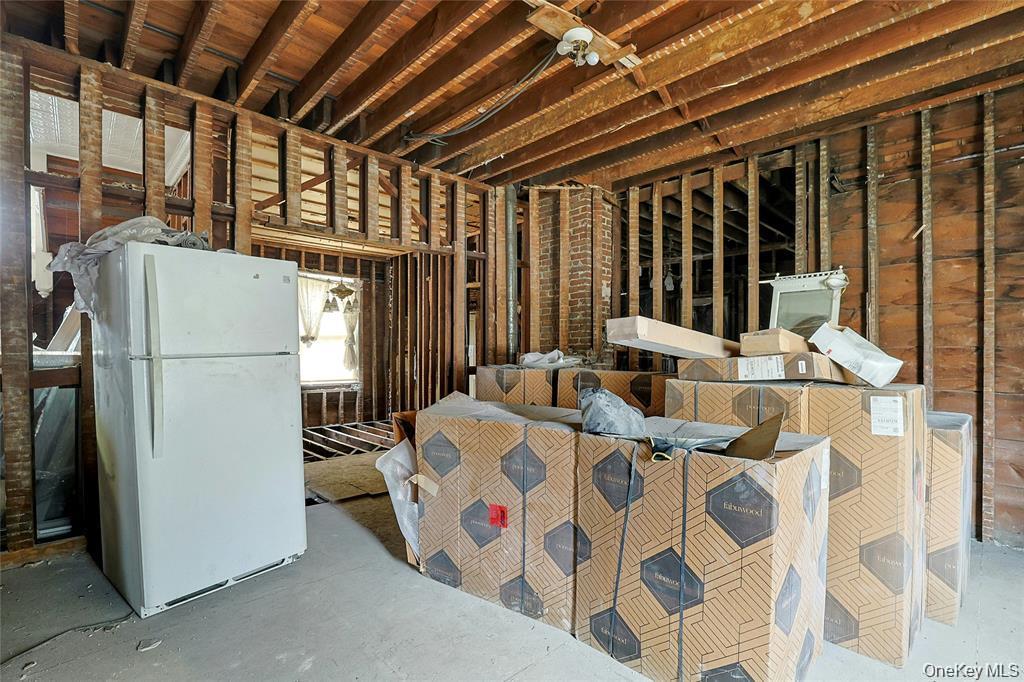 25 E Broome Street Property Photo 20