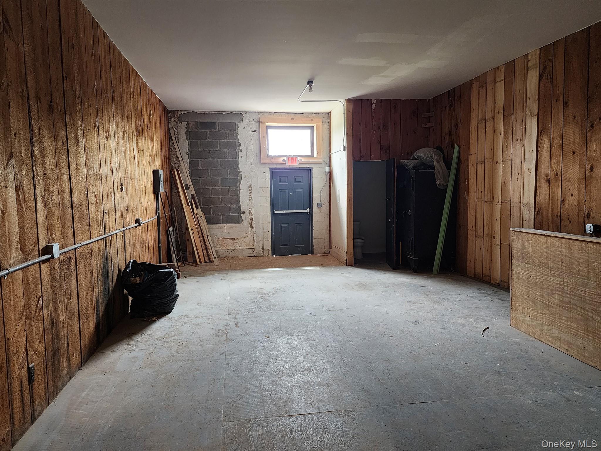 43 Front Street Property Photo 13