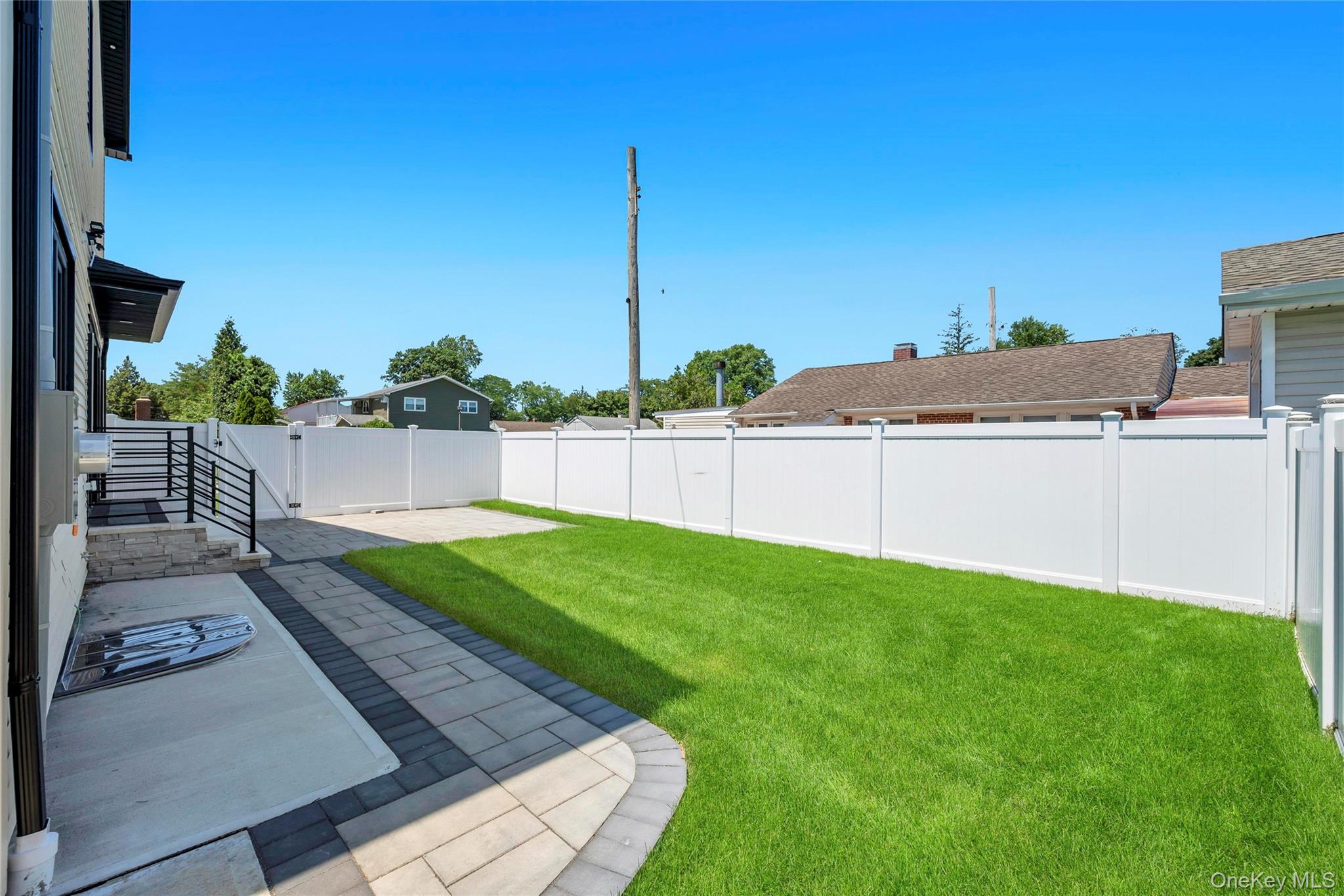 2497 Balsam Avenue Property Photo 40