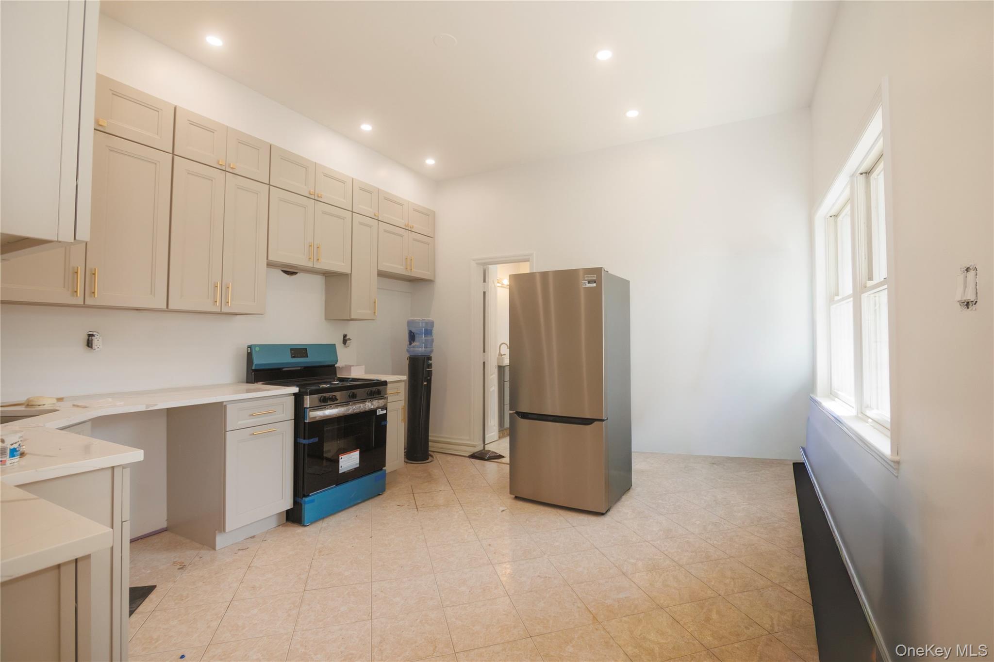 1340 Siegfried Place Property Photo 15