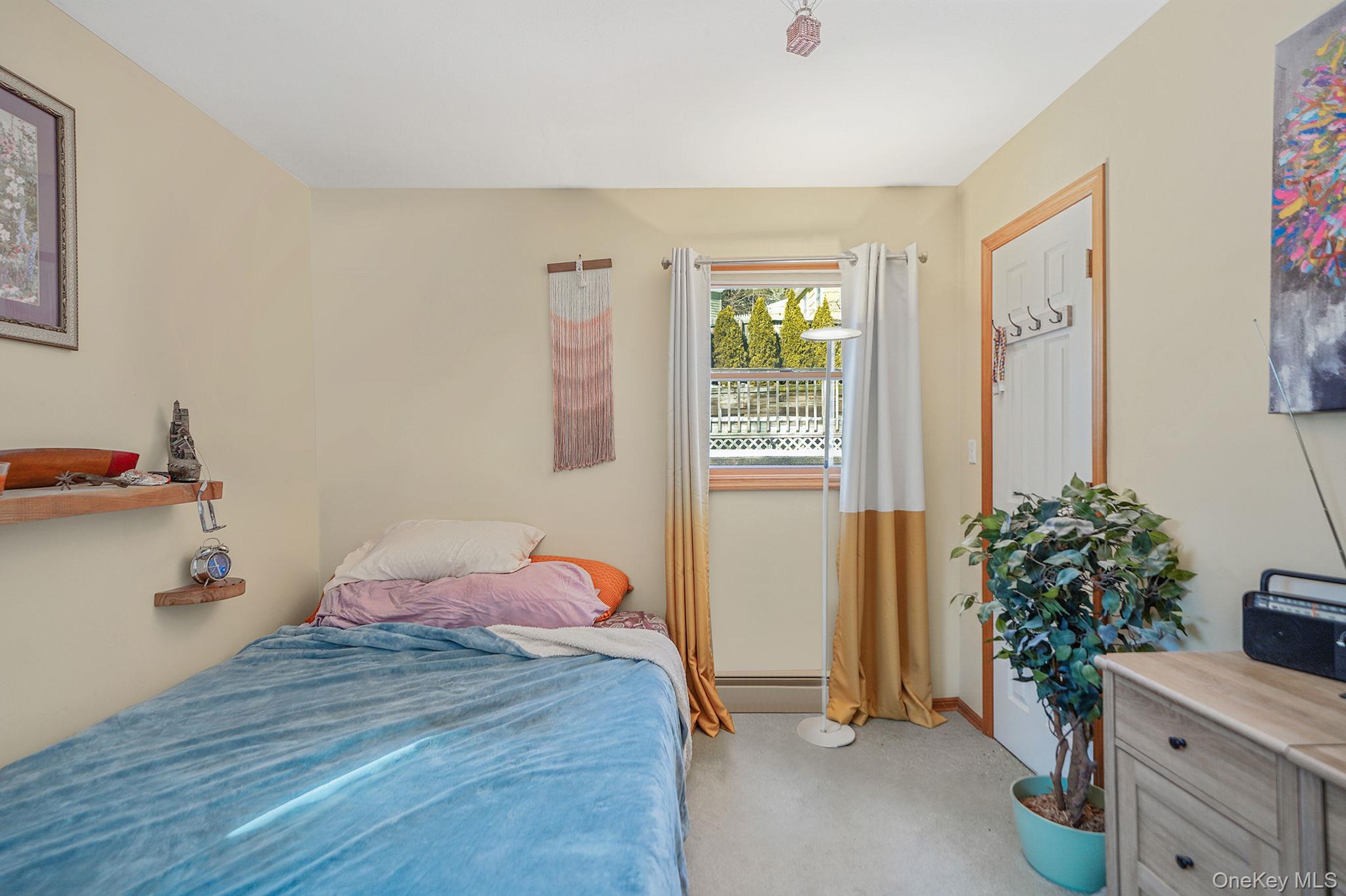 6 Hillside Road Property Photo 15