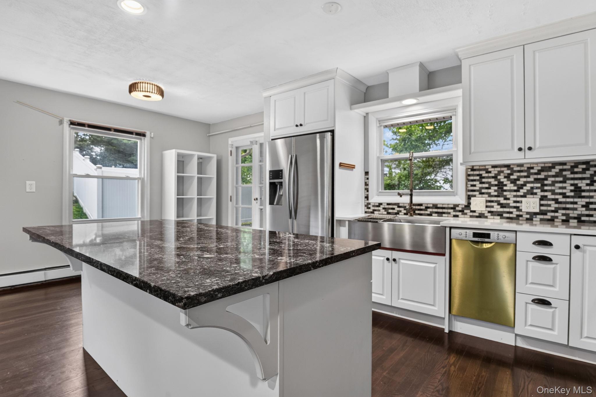 30 Chestnut Avenue Property Photo 2